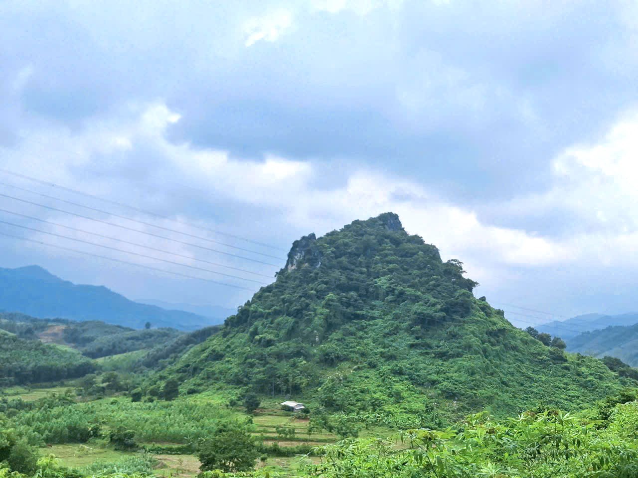 Núi Ngài - nơi vùng đất hòa thuận đời người